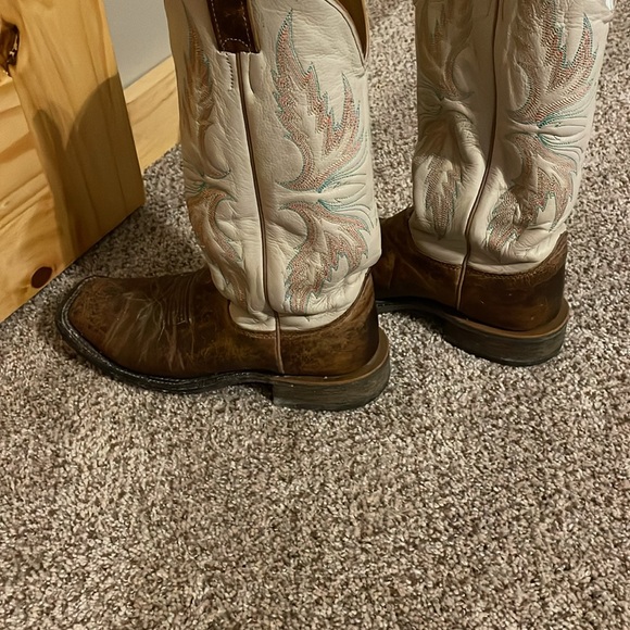 LAST CHANCE BEFORE DONATING Justin Boots - Picture 3 of 6